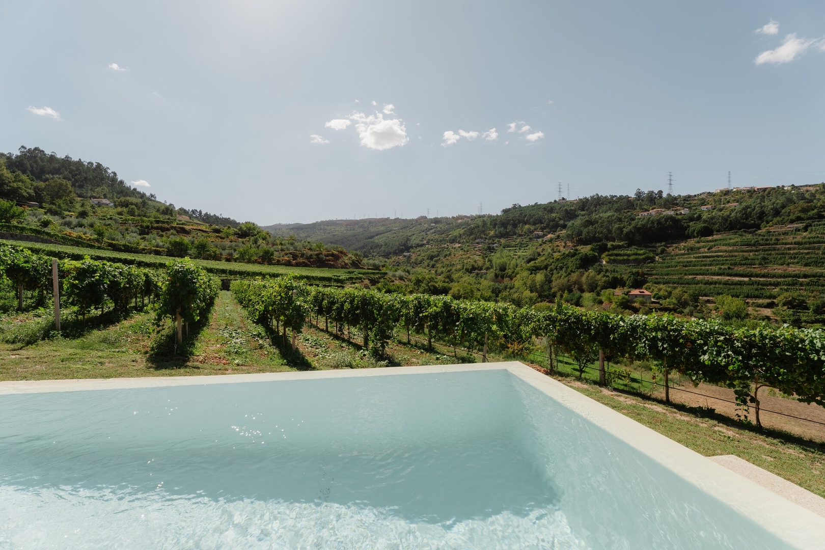 Serpa Pinto Village - Private Pool - by FERO 9 ferocollection.feroslowliving.com
