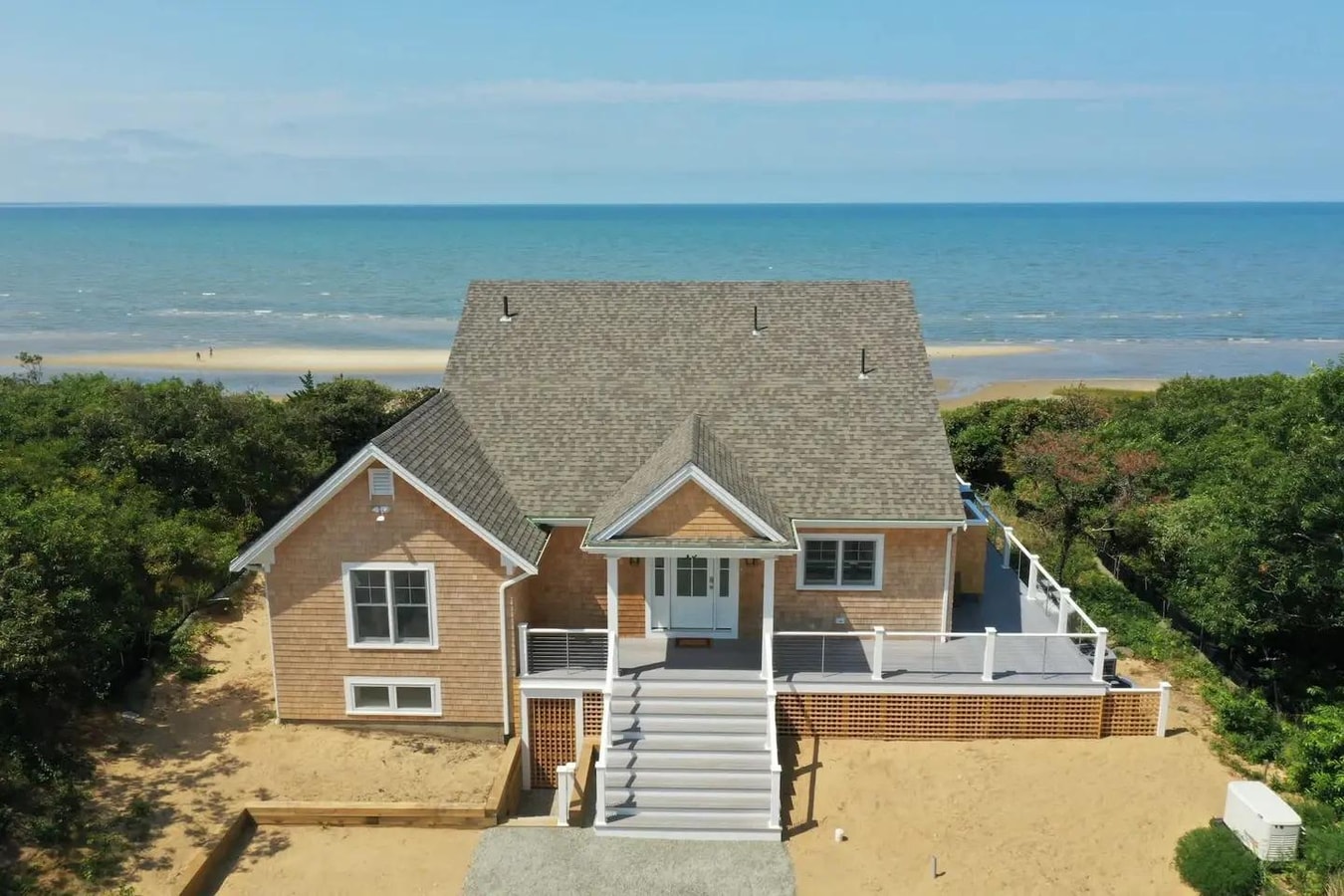 Luxury Oceanfront Villa gallery image 1