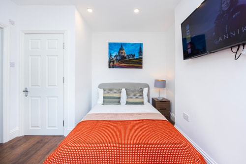 121 WR Floor 3 Studio Flat 8