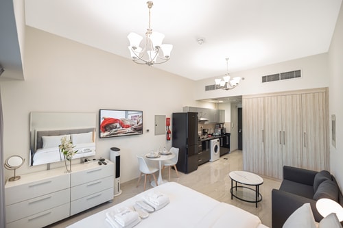 Chic Studio | Canal Side | Speedy wi-fi I BBay 3 Mi Casa Holiday Homes