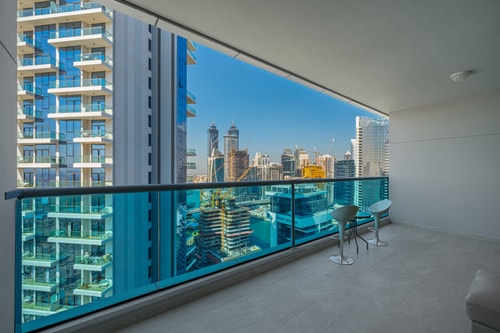 Spacious apt I City view I Gym and pool 4 Mi Casa Holiday Homes