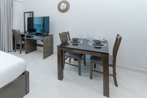 Contemporary Studio | Extra Bed | Near Dubai Mall 11 Mi Casa Holiday Homes