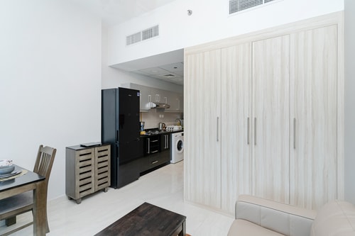 Contemporary Studio | Extra Bed | Near Dubai Mall 12 Mi Casa Holiday Homes
