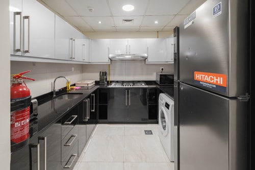 Family-Sized 4BR | Pool, Jacuzzi & Gym 6 Mi Casa Holiday Homes