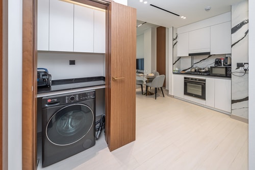 Canal-Front 1BR | Pool, Gym, Free Parking 13 Mi Casa Holiday Homes