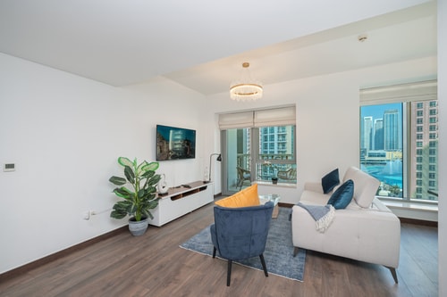 Stylish 2BD Near Burj | Partial Fountain View 2 Mi Casa Holiday Homes