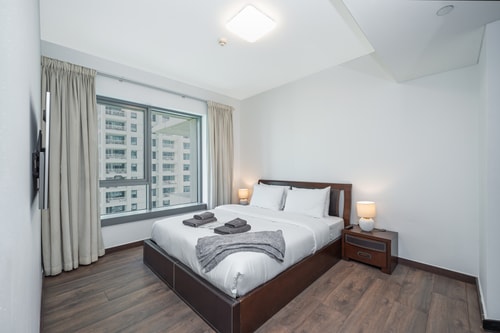 Stylish 2BD Near Burj | Partial Fountain View 11 Mi Casa Holiday Homes