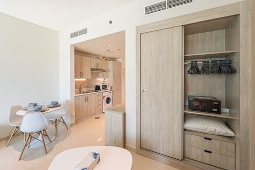 Stylish Studio | Beach Access | Seven Palm Dubai 8 Mi Casa Holiday Homes