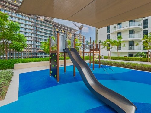 Elegant 2BR apt | Sea View | Emaar Beachfront 29 Mi Casa Holiday Homes