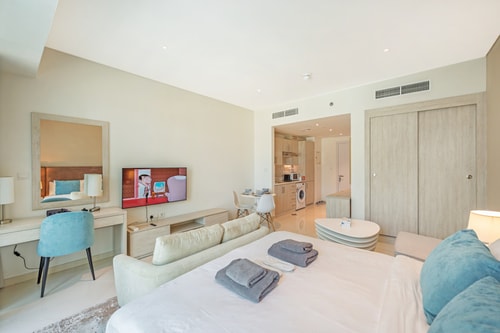 Stylish Studio | Beach Access | Seven Palm Dubai 4 Mi Casa Holiday Homes