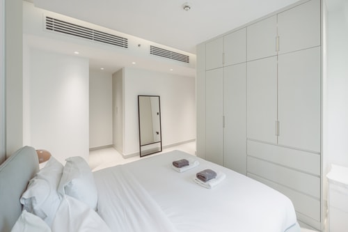 Designer 2BR | Walk to Dubai Mall & Burj Khalifa 11 Mi Casa Holiday Homes