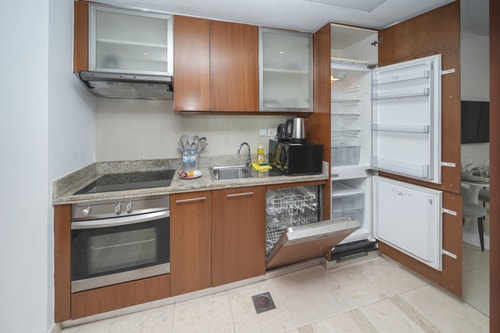 Urban Skyline Haven | Near Burj Khalifa 9 Mi Casa Holiday Homes