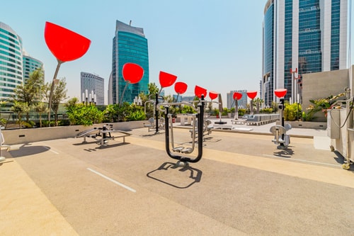 Sleek City-View Studio, Pool & Sauna, Downtown 14 Mi Casa Holiday Homes