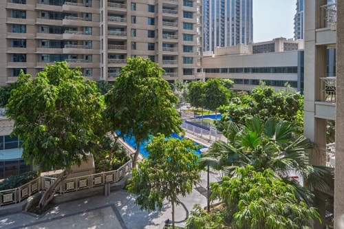 Designer 2BR | Walk to Dubai Mall & Burj Khalifa 12 Mi Casa Holiday Homes