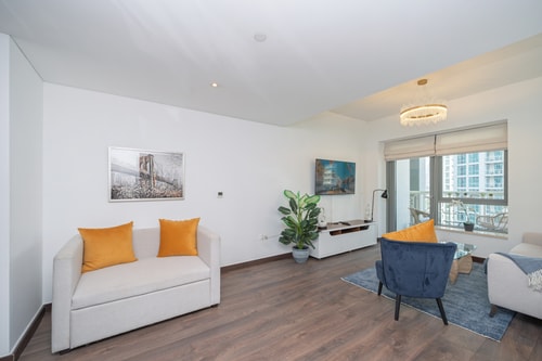 Stylish 2BD Near Burj | Partial Fountain View 6 Mi Casa Holiday Homes