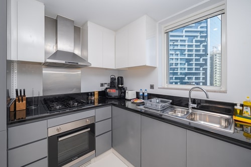 Cozy Waterfront Studio | Pool, Gym, Parking 11 Mi Casa Holiday Homes