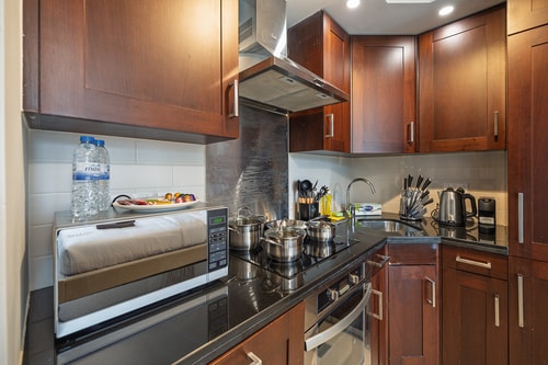 Elegant studio balcony boulevard view 6 Mi Casa Holiday Homes