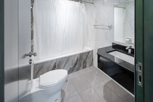 Canal View 1BR + Terrace Gym, Pool, Parking 13 Mi Casa Holiday Homes