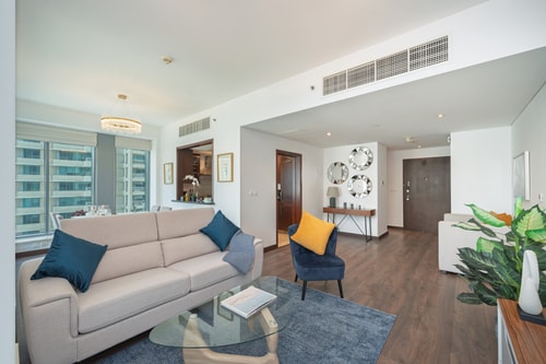 Stylish 2BD Near Burj | Partial Fountain View 4 Mi Casa Holiday Homes