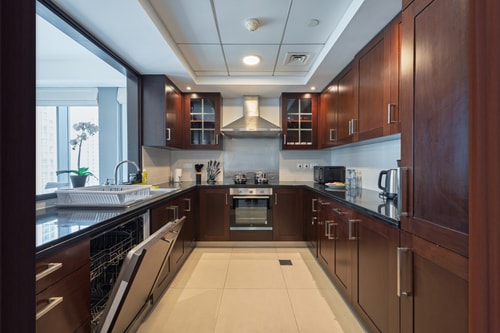 Stylish 2BD Near Burj | Partial Fountain View 24 Mi Casa Holiday Homes