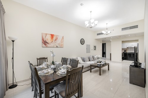 Family-Sized 4BR | Pool, Jacuzzi & Gym 2 Mi Casa Holiday Homes