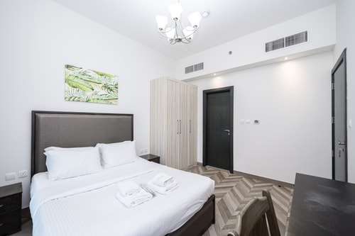 Family-Friendly 4BR with Amenities | Business Bay 9 Mi Casa Holiday Homes