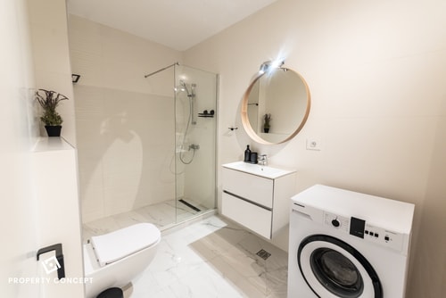 Color Ivory Residence with Free Parking 4 SocialSpot