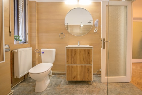 Colibri Apartment w. AC 6 SocialSpot