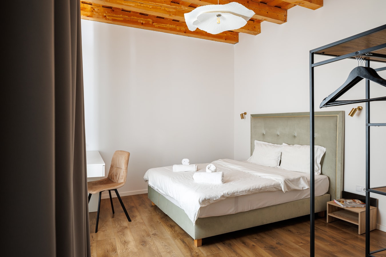 Richter Residence 5 SocialSpot