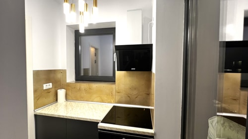 Modern City Home w. A/C 6 SocialSpot