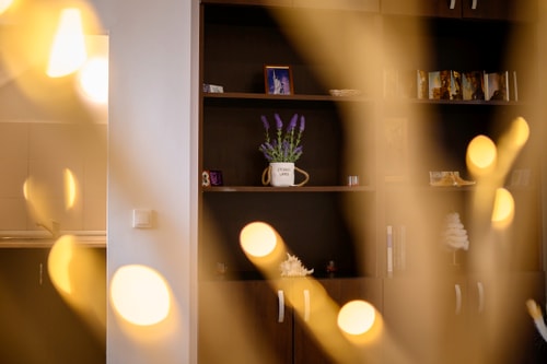 Lavender Attic w. AC, working desks 45 SocialSpot