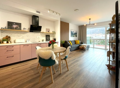 RoseWood Boutique Apartment - In Green Future Spa 18 SocialSpot