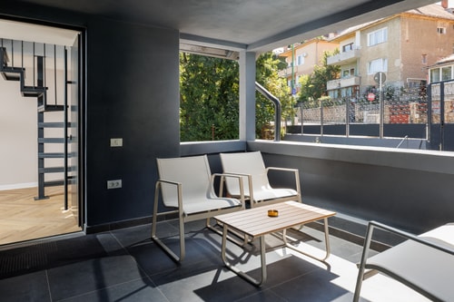 Citadel Signature Villa w. private garden, parking 85 SocialSpot