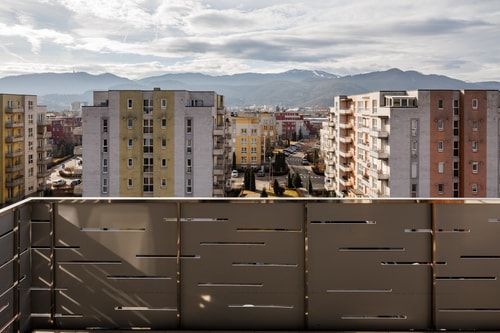 Kronsmart Apartment: Cozy Fireplace & Free Parking 43 SocialSpot