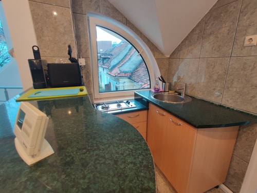 Split Crib – Chill Studio in Historic Brașov 9 SocialSpot