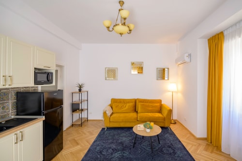 Colibri Apartment w. AC 35 SocialSpot