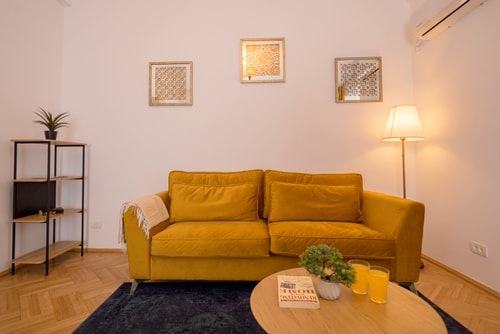 Colibri Apartment w. AC 45 SocialSpot