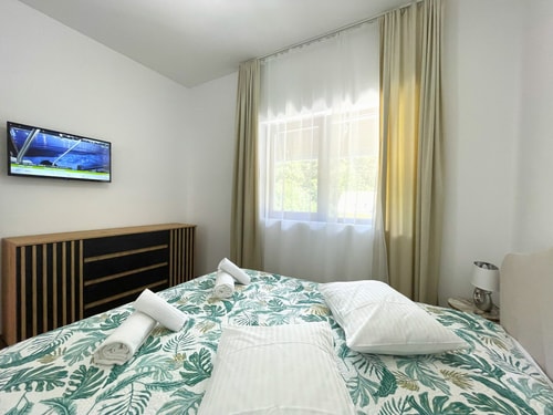Alpine River Home: Peace and Mountain View 23 SocialSpot
