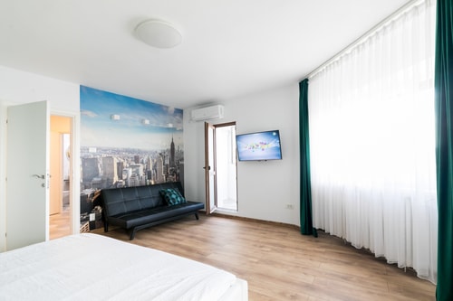 City View Studio: Your Cozy Urban Retreat 5 SocialSpot