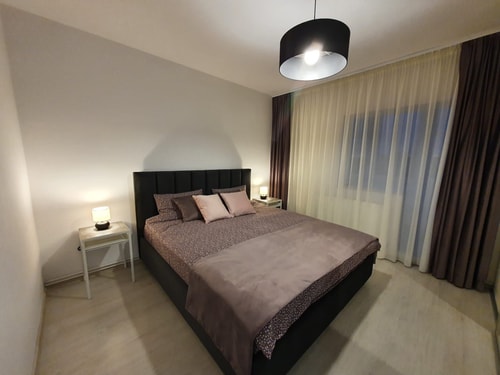 Sunny and Cozy Apartment 0 SocialSpot