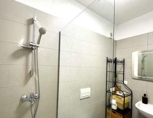 Good Vibes Apartment - Parking & Smart TV 27 SocialSpot