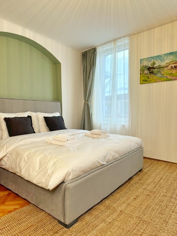 Lunga 16 Guesthouse 2 - in the City Center SocialSpot