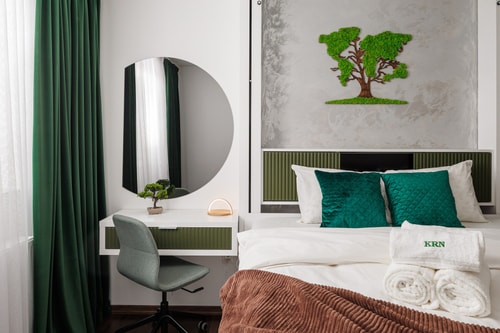 Kronsmart Apartment: Cozy Fireplace & Free Parking 24 SocialSpot