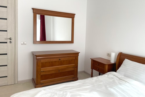 Bella Vista Red Apartment - Smart TV&Free Parking 31 SocialSpot