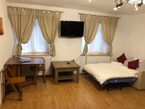 Sun Studio in Old Town · Quiet & Cozy 5 SocialSpot