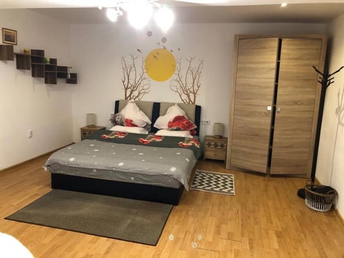 Sun Studio in Old Town · Quiet & Cozy 6 SocialSpot