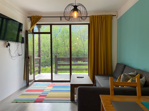 Cozy Riverfront 1 with Garden and Mountain View 28 SocialSpot