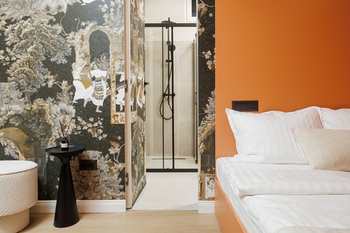 The Little Gem · Prime Location in Brasov Old Town 9 SocialSpot