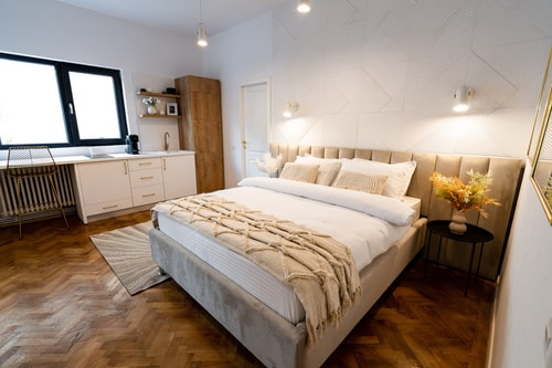 Central Square Haven 2A | Central Gem • A/C 16 SocialSpot