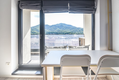 Forest View Hideaway - Amazing View & Free Parking 18 SocialSpot